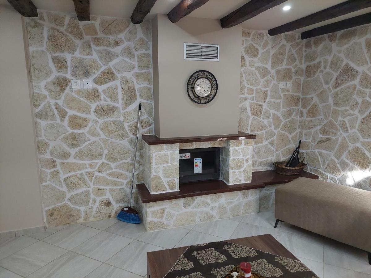 Το Σπίτι Του Παληκαρα Villa Diava Exterior foto